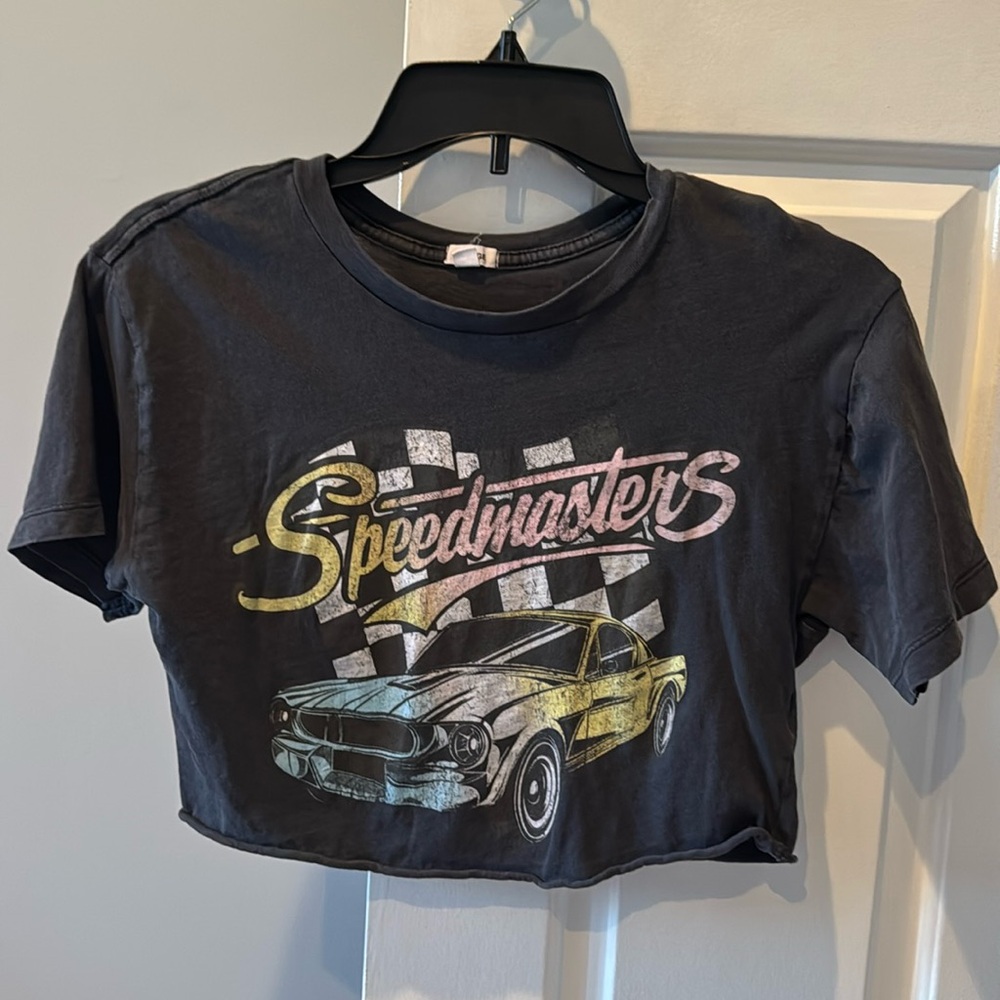 Garage graphic crop tee